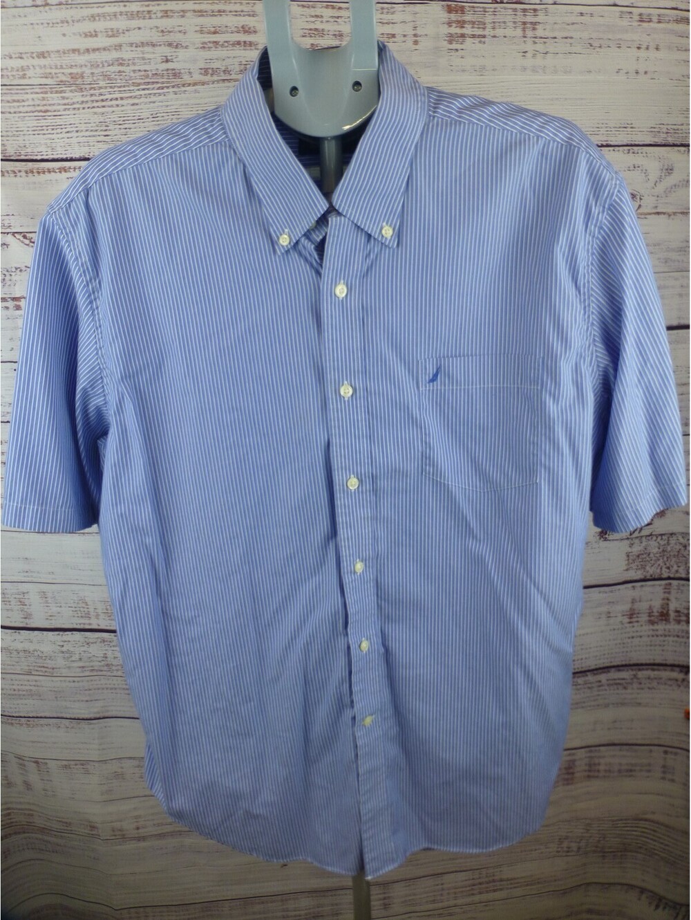 Nautica Men's XL Short Sleeve Casual Button Down Shirt Blue White Stripe J5A